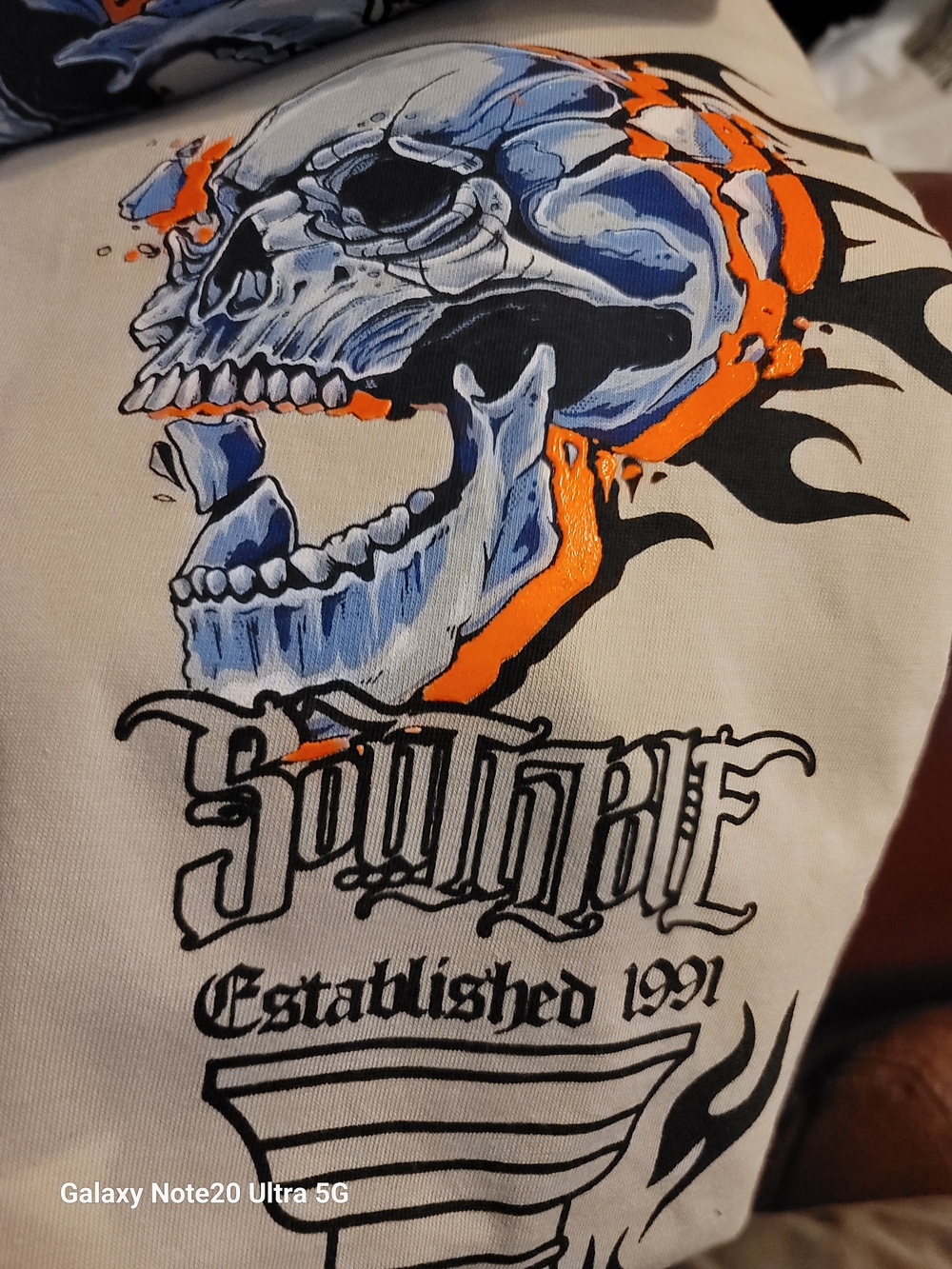 Southpole Premium Graphic T-Shirt Oyster Cream XL